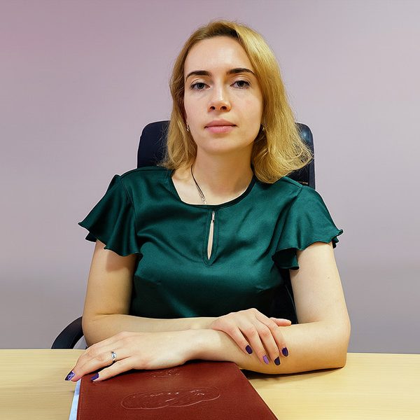 Нотаріус Маковеєва Олена Вікторівна